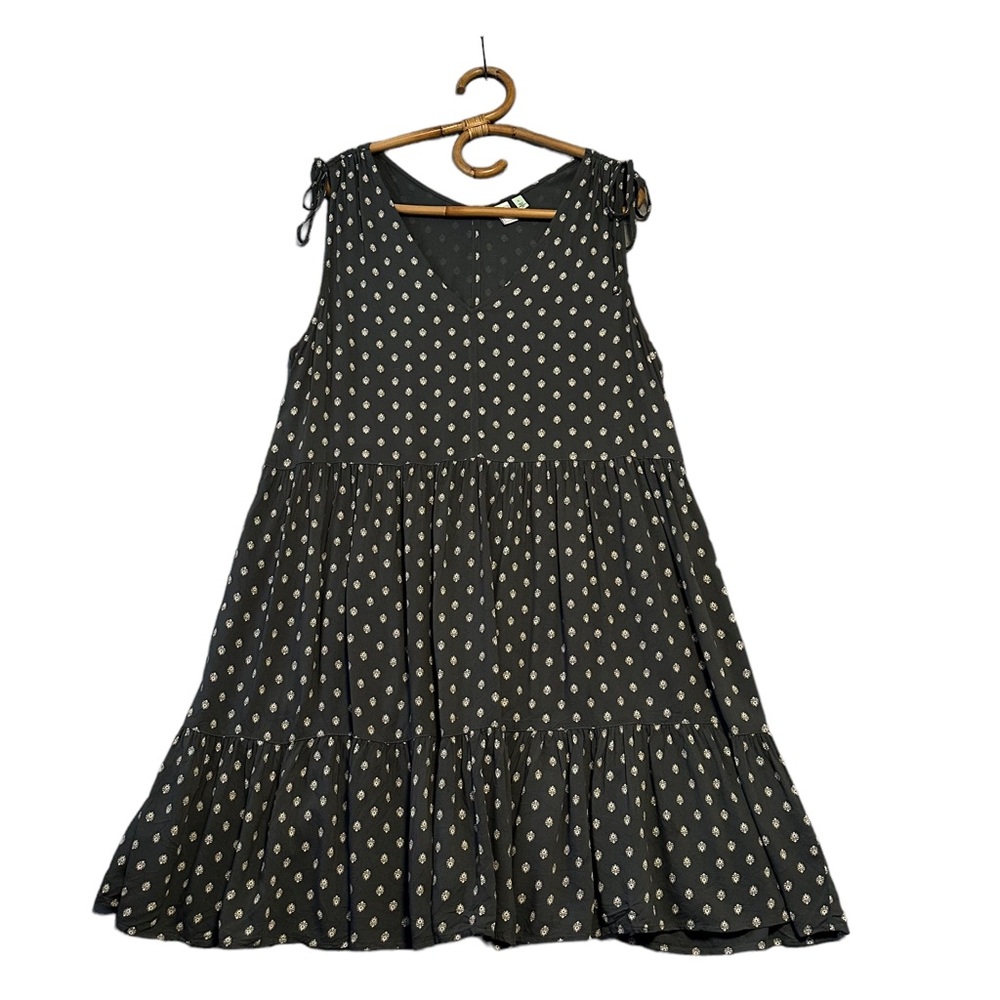 Susina | Tiered Printed‎ Mini Dress Size L